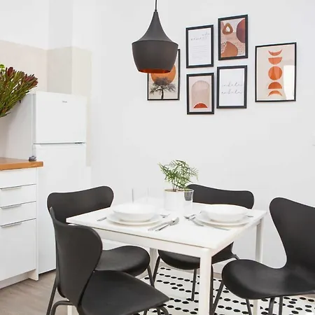 Alojarte Clavijo 5 * Seville